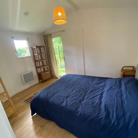 Prázdninový dům Crakoi Maisonnette Nichee Sous Les Arbres Plein Centre Et Au Calme Ares